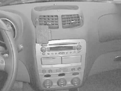 Alfa Romeo 147 01-11/GT 04-11, Centrerad