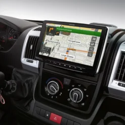 Alpine INE-F904DU Halo9, modellanpassad bilstereo med navigation, DAB+, Apple CarPlay & mer
