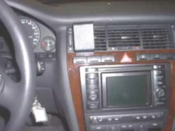 Audi A8 94-02, Center