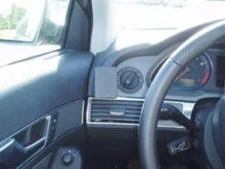 Audi A6 10-10, Vänster