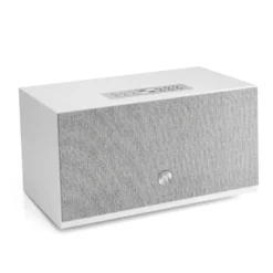 Audio Pro C10 MkII i vitt, stilren wifi-högtalare