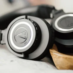 Audio Technica ATH-M50xBT2, trådlösa over-ear hörlurar, svart