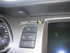 Audi Q7 06-14, Centrerad