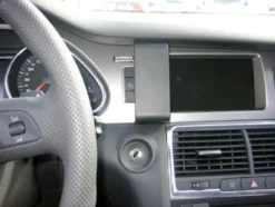 Audi Q7 06-14, Centrerad