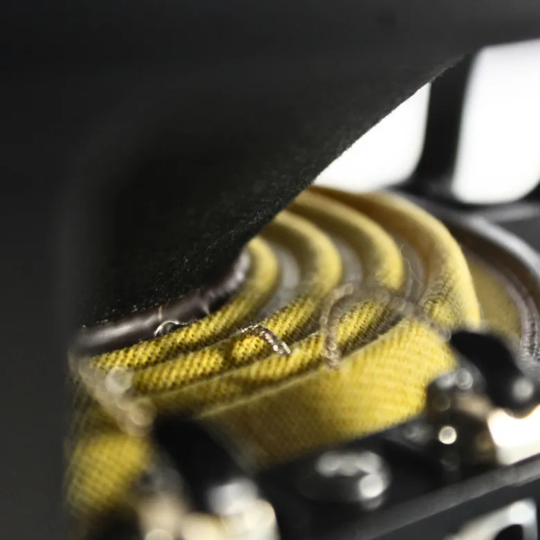 B² Audio RAGE 8PWR 8 tum midbas, par