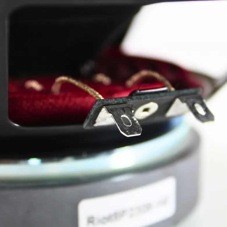 B² Audio RIOT 8P, 8 tums midbas