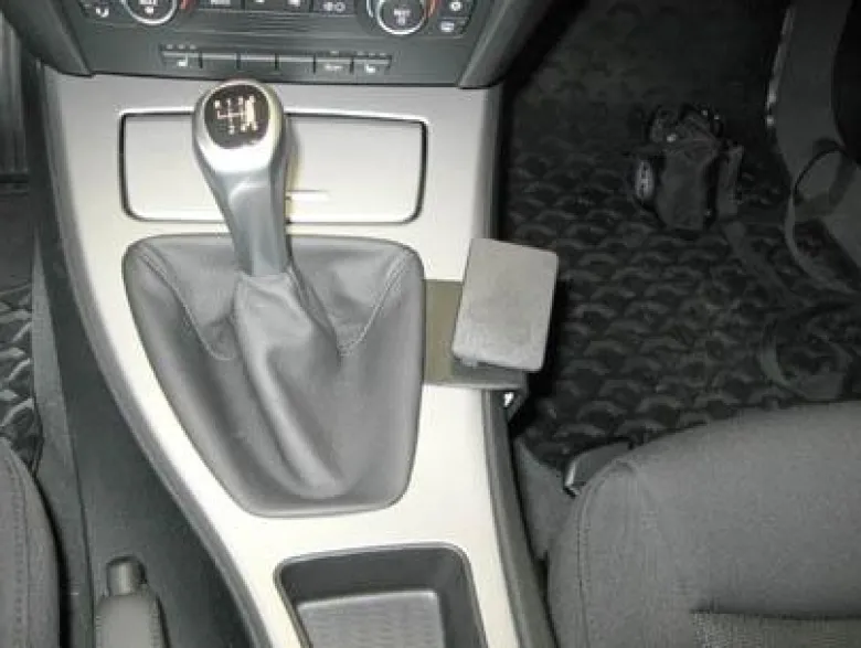 BMW 316-330/E90/E91/E92/E93 05-12, Konsol