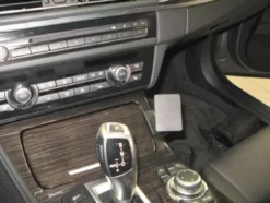 BMW F10, F11 10-15, Konsolplacerad