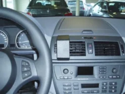BMW X3 04-10, Centrerad