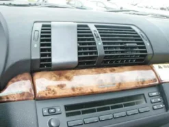 BMW X5 00-06, Centrerad