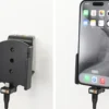 Brodit Aktiv hållare med USB-kabel och cigg-adapter, Apple iPhone 15/15 Pro