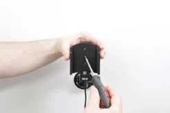 Brodit Aktiv hållare med USB-kabel och cigg-adapter, Samsung Galaxy S23 SM-S911B/DS