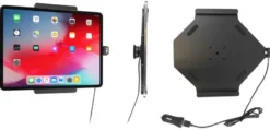 Brodit Aktiv hållare med USB-kabel och cigg-adapter, Apple iPad Air 13 2024 (A2898, A2899, A2900)/Air 13 2025 M3 (A3268, A3268, A2371)/Pro 12,9 2018 (A1876, A1895, A1983, A2014)/Pro 12.9 2020 (A2069, A2232, A2229)/Pro 12.9 5th Gen 2021 (A2378, A2379, A24