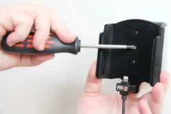 Brodit Aktiv hållare med USB-kabel och cigg-adapter, Apple iPhone 6S Plus/7 Plus/8 Plus/Xs Max