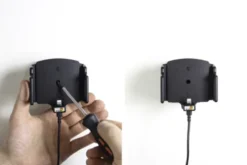 Brodit Aktiv hållare med USB-kabel och cigg-adapter, Apple iPhone 11/11 Pro/6 Plus/6S Plus/7 Plus/8 Plus/X/XR/Xs/Xs Max