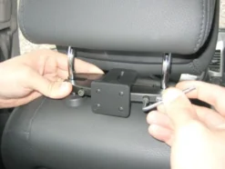 Brodit Nackstödsfäste, Kia Sorento 93-26