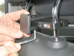 Brodit Nackstödsfäste, Kia Sorento 93-26