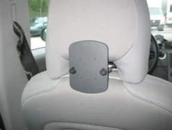 Brodit Nackstödsfäste, Volvo C70 04-15