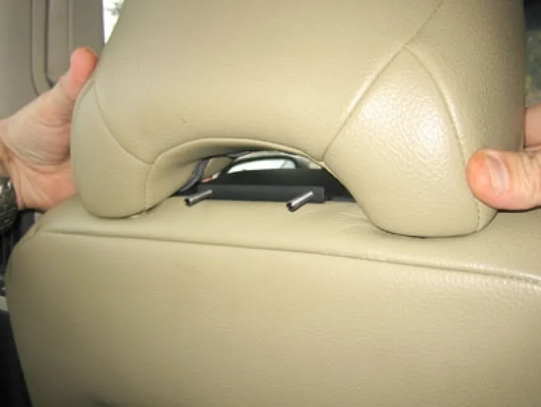 Brodit Nackstödsfäste, Volvo V70 97-18