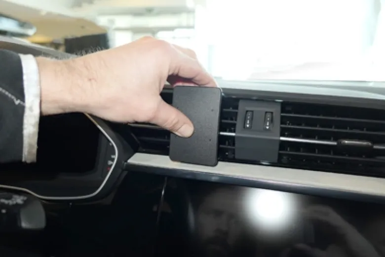 Brodit ProClip, Audi Q3 19-