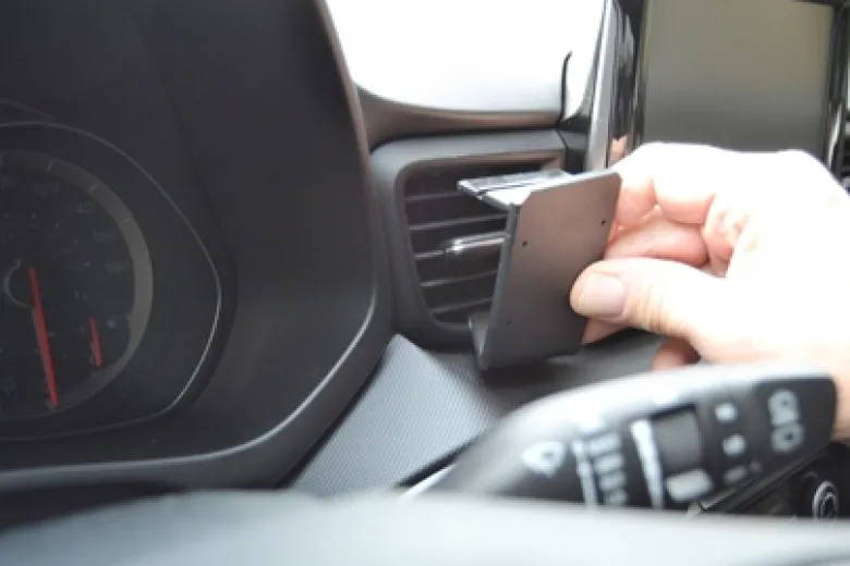 Brodit ProClip, Hyundai Veloster 19-23
