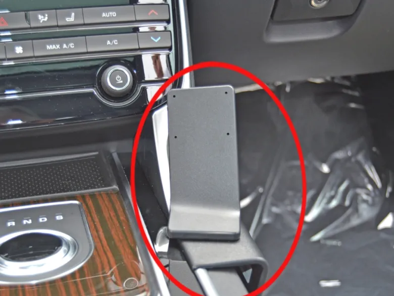 Brodit ProClip, Jaguar XE/XF 16-18