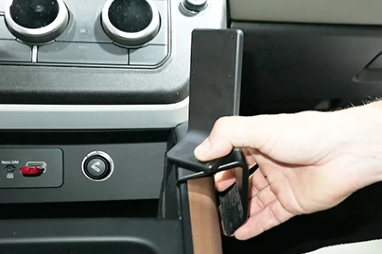 Brodit ProClip, Land Rover Defender 20-26