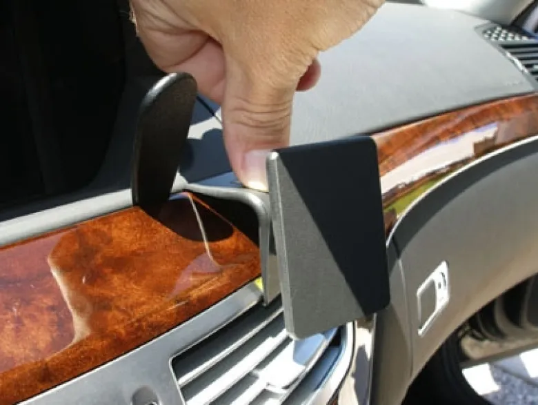 Brodit ProClip, Mercedes Benz S-Class 06-13