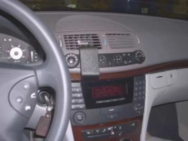 Brodit ProClip, Mercedes Benz E-Class, Coupé/Sedan/Stationwagon 02-09