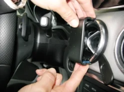 Brodit ProClip, Mercedes Benz GLA-Class 13-19