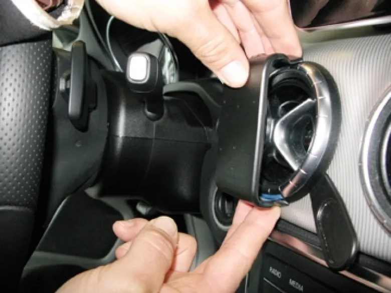 Brodit ProClip, Mercedes Benz GLA-Class 13-19