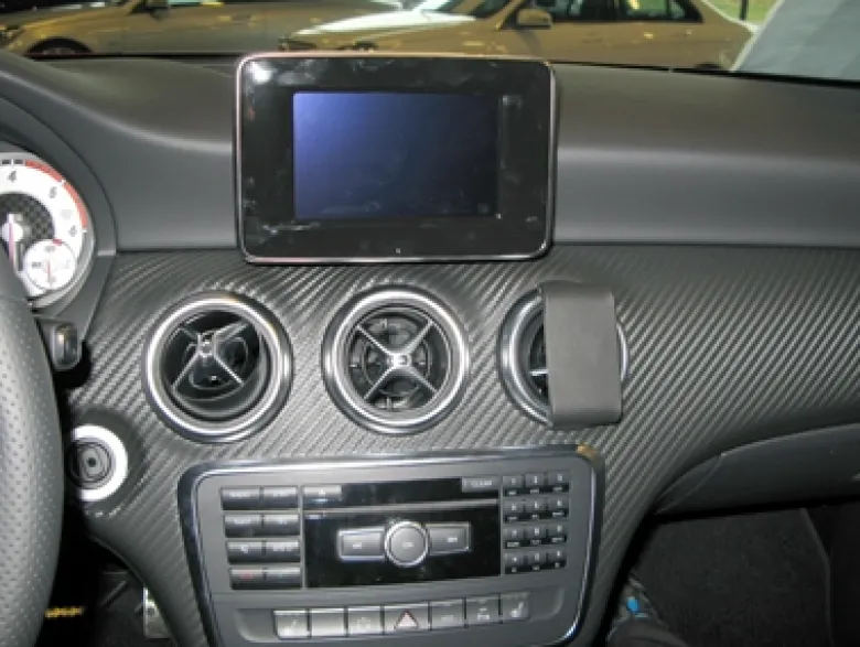 Brodit ProClip, Mercedes Benz GLA-Class 13-19