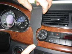 Brodit ProClip, Mercedes Benz CLS-Class 05-10