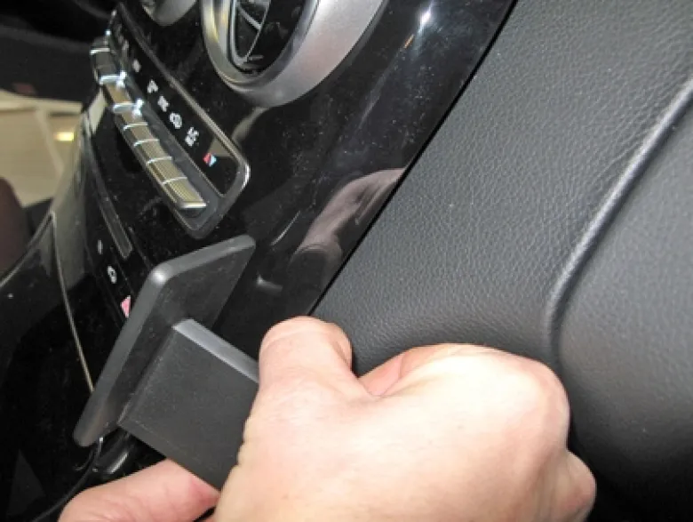 Brodit ProClip, Mercedes Benz C-Class (180-320) 15-21