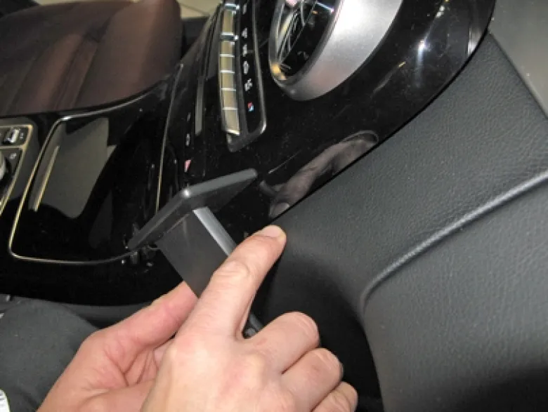 Brodit ProClip, Mercedes Benz C-Class (180-320) 15-21