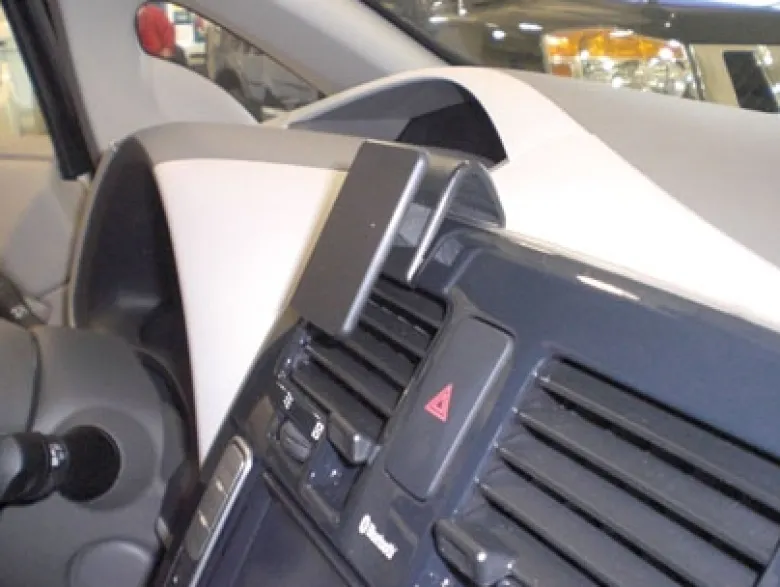 Brodit ProClip, Nissan Leaf 11-17