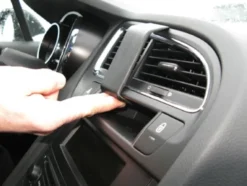 Brodit ProClip, Peugeot 5008 10-17