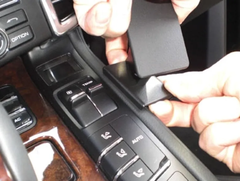 Brodit ProClip, Porsche Cayenne 11-18
