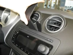 Brodit ProClip, Seat Ibiza 09-17