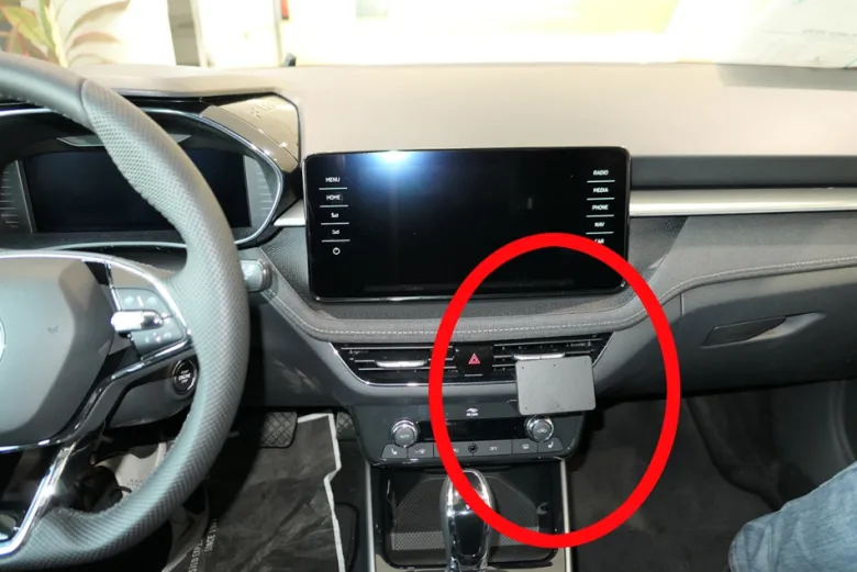 Brodit ProClip, Skoda Fabia 22-