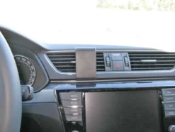 Brodit ProClip, Skoda Superb 16-19