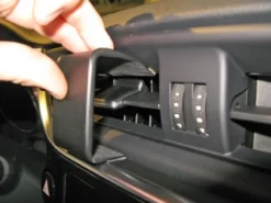 Brodit ProClip, Toyota Auris/Auris Full Hybrid/Corolla 16-19