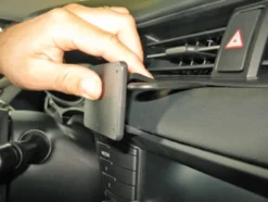 Brodit ProClip, Toyota Avensis 16-19