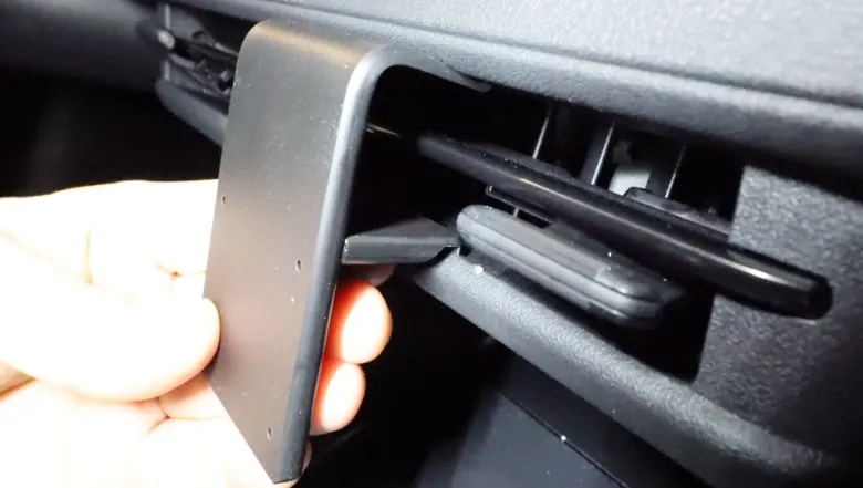 Brodit ProClip, Toyota bZ4X 26-27