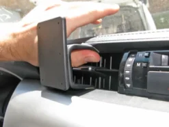 Brodit ProClip, Toyota HiLux 16-