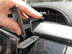 Brodit ProClip, Toyota HiLux 16-
