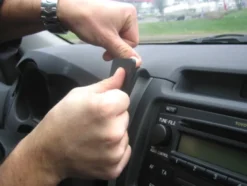 Brodit ProClip, Toyota HiLux 10-11