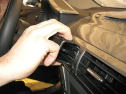 Brodit ProClip, Toyota iQ 09-19