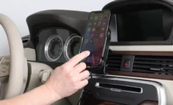 Brodit Qi trådlös aktiv mobilhållare med billaddare, Apple iPhone 12 Pro Max