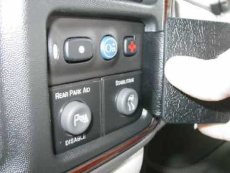 Chevrolet Avalanche 03-06, Vinklad